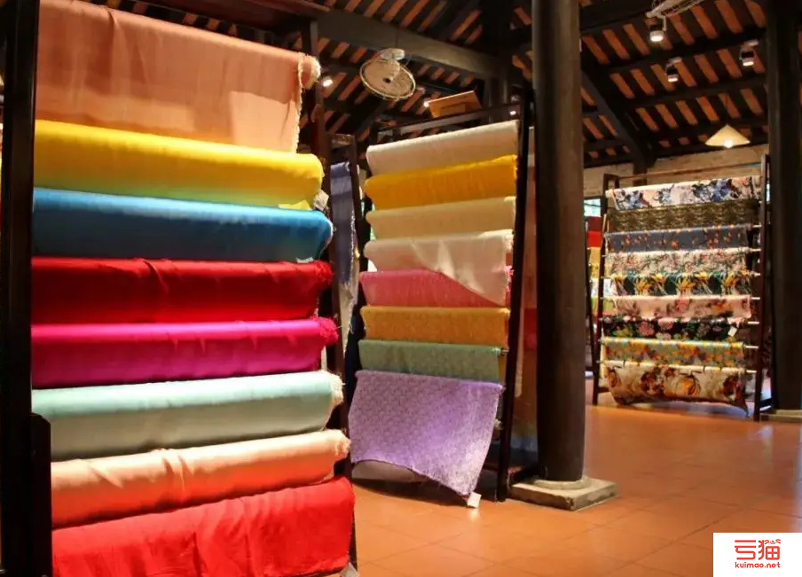 中国2022年1-8月丝绸商品进出口情况