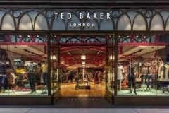 英国高街品牌Ted Baker宣布破产：遭遇财务困境