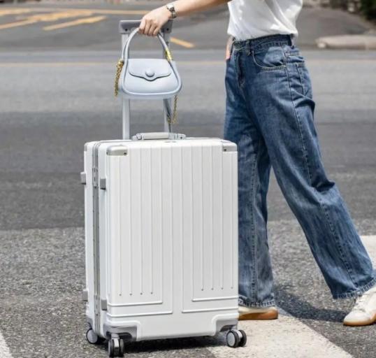 2024十大国产行李箱排行榜-国产行李箱好不好-有哪些值得推荐的